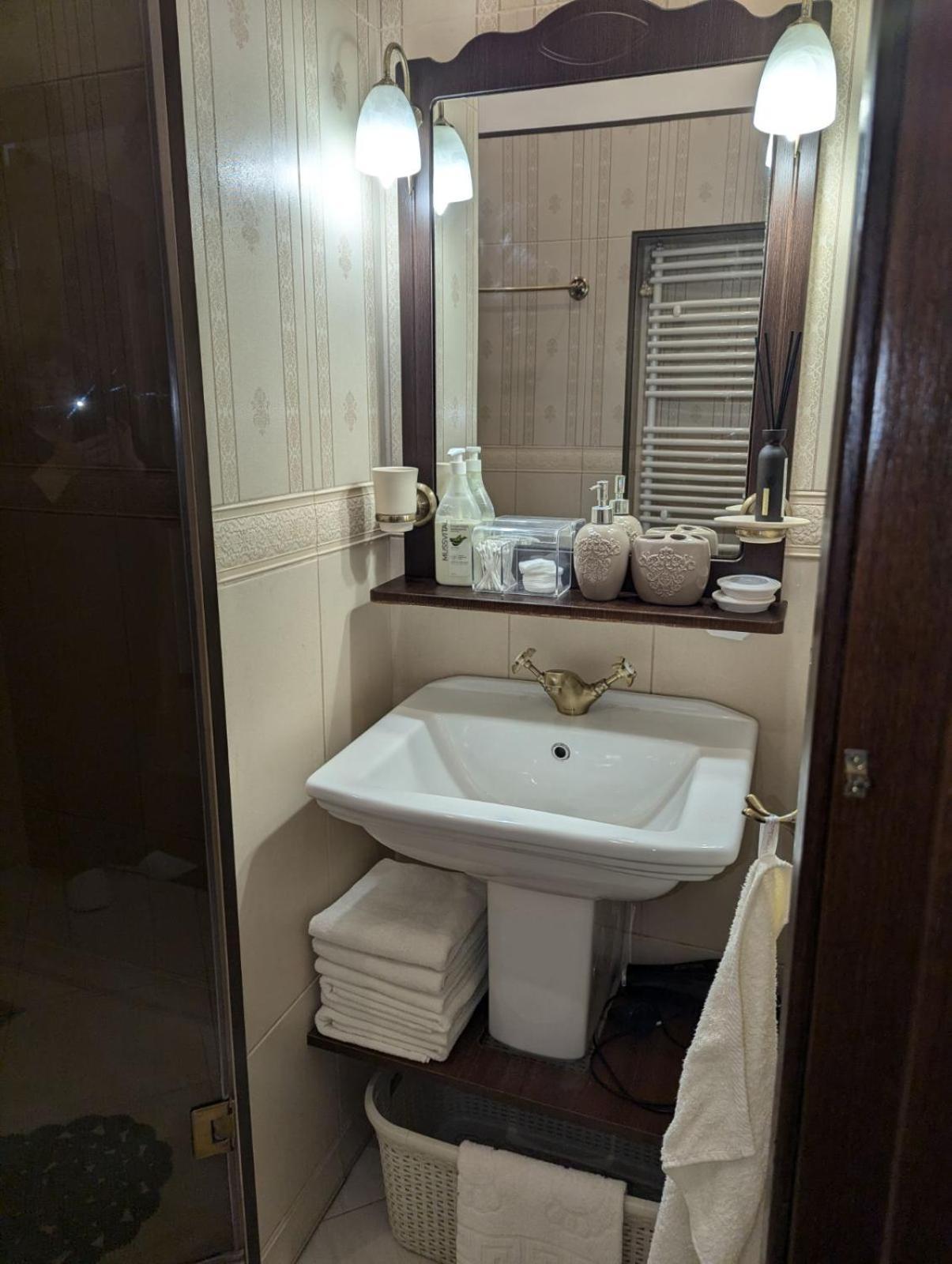 V.I.P.Apartmens Rynok Sqr.19 Львов Экстерьер фото