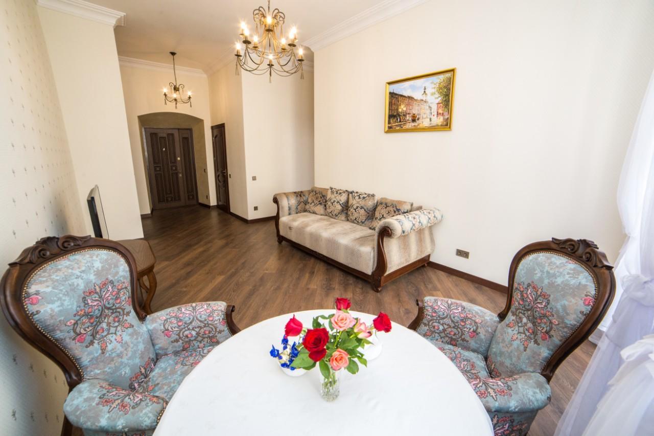 V.I.P.Apartmens Rynok Sqr.19 Львов Экстерьер фото