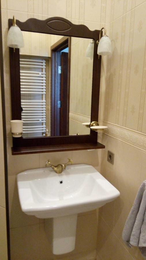 V.I.P.Apartmens Rynok Sqr.19 Львов Экстерьер фото
